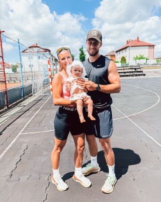 Dneska jsme si střihli půlmaraton v Novém Veselí 🏁🏃 I přes moji přetrénovanost po lezení v Rakouských horách a šílený...